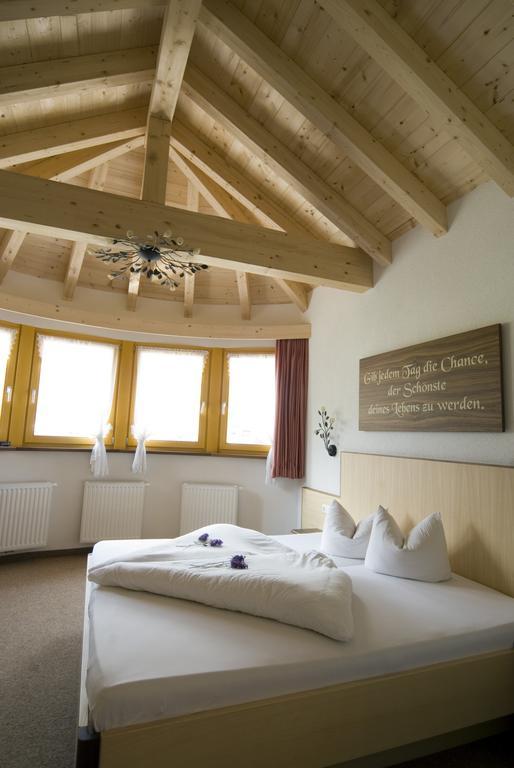 Ferienhof Schoene Aussicht プフンツ 部屋 写真